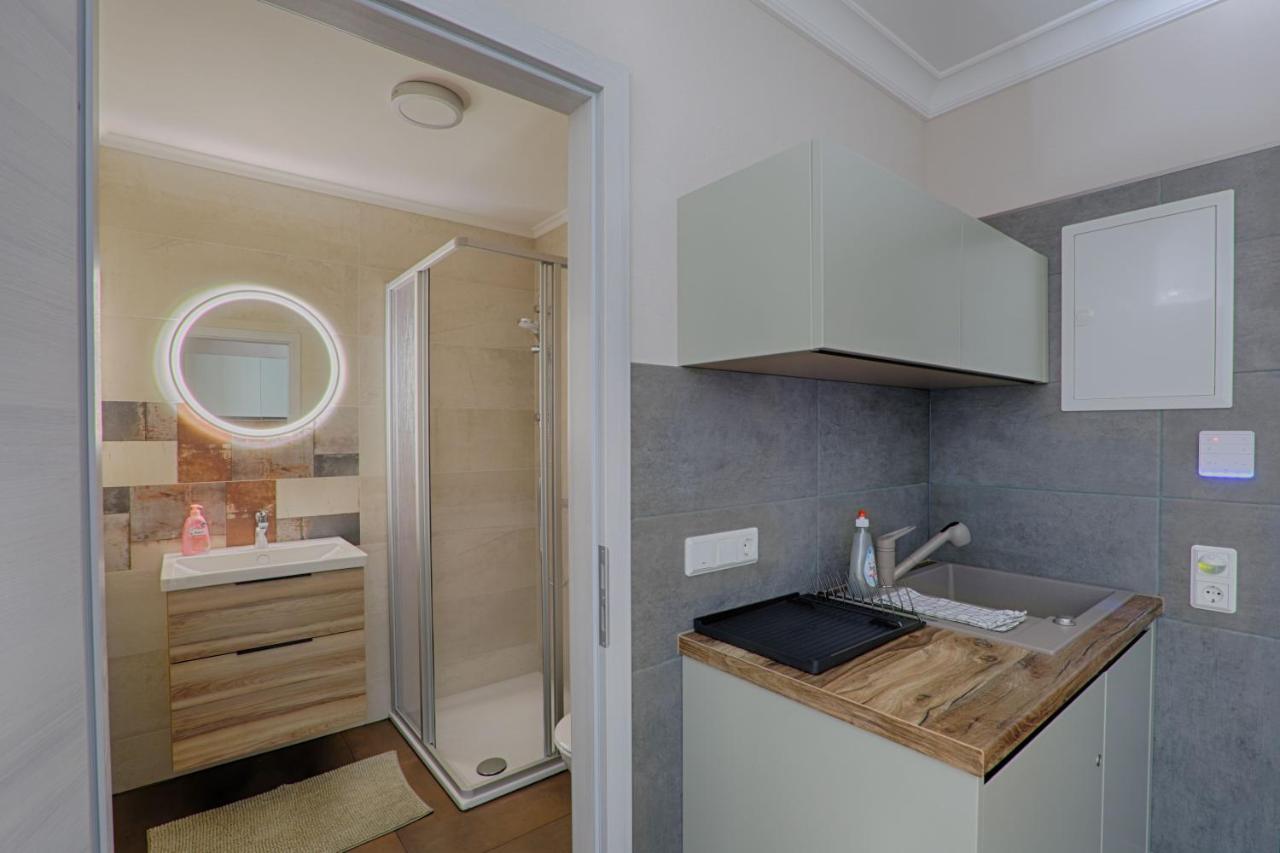 S.F.C. Apartments ترير المظهر الخارجي الصورة